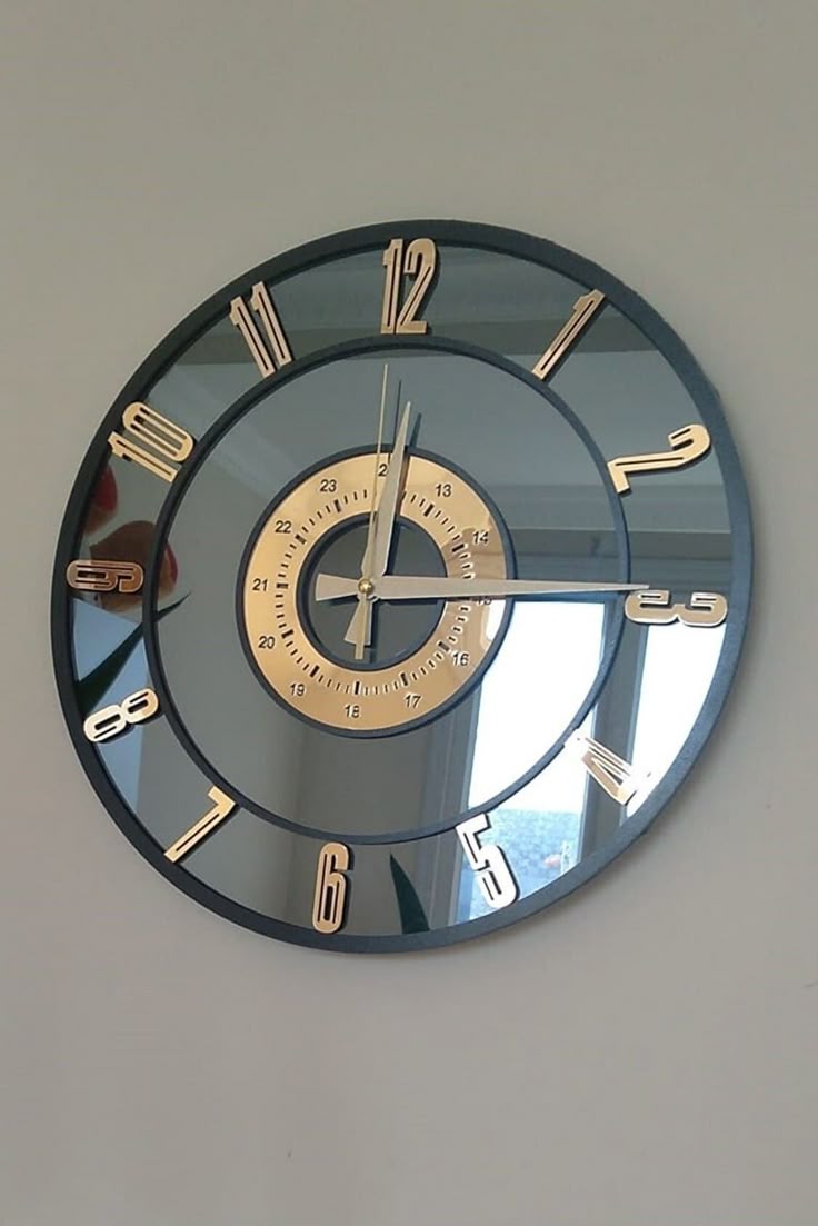 Montre miroire bleu